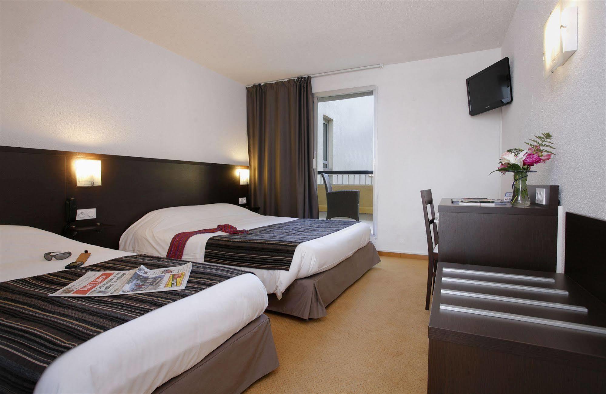Brit Opal Centre Port Hotel